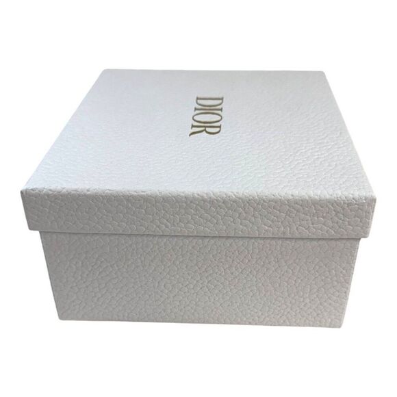 Dior Logo Embossed White Gift Box 7” X 6.25” X 3.5” Textured Lid Jewelry Wallet - Picture 10 of 10